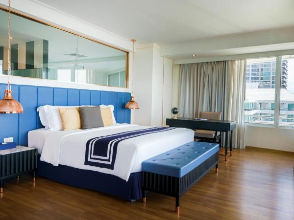 A-One The Royal Cruise Hotel Pattaya - SHA Extra Plus : photo 3 de la chambre suite - vue panoramique sur océan 