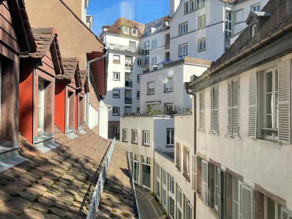 Hôtel Patricia - Strasbourg Hyper Centre : photo 2 de la chambre chambre triple
