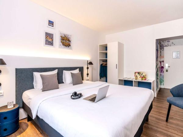 ibis Styles Hamburg Alster City : photo 2 de la chambre chambre double avec lit queen-size