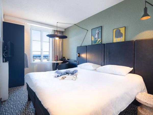 ibis Saint Malo Plage : photo 7 de la chambre chambre double standard - vue sur mer