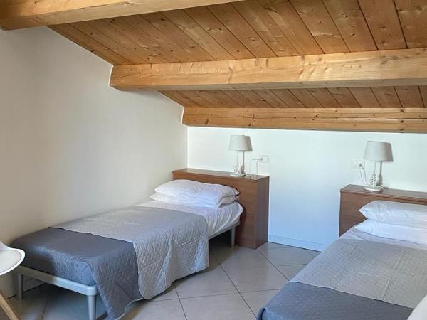 VILLA EMMA -WALTERIGATO Apartments SOLO PER FAMIGLIE : photo 4 de la chambre penthouse