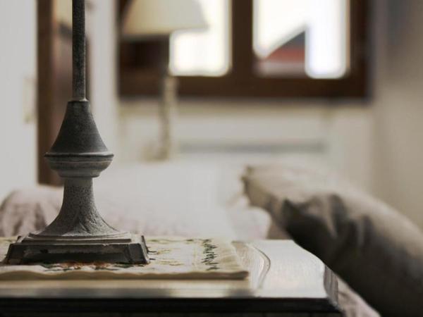 L'Antica Torre Caralis Holiday : photo 1 de la chambre chambre double avec salle de bains privative extérieure