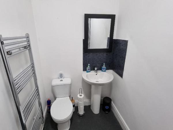 Portside Liverpool : photo 4 de la chambre chambre triple avec salle de bains commune