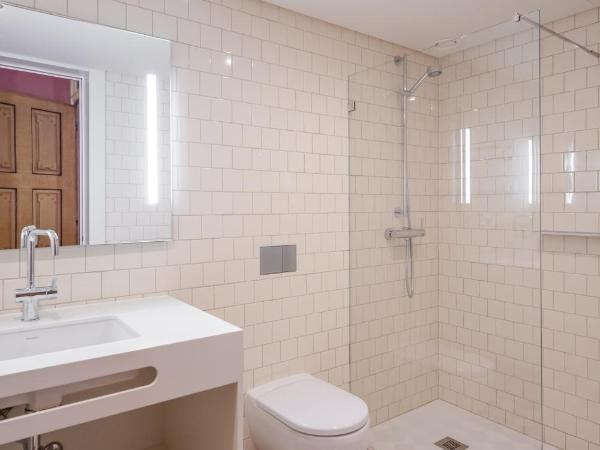 Menina Colina Guesthouse : photo 4 de la chambre chambre double classique