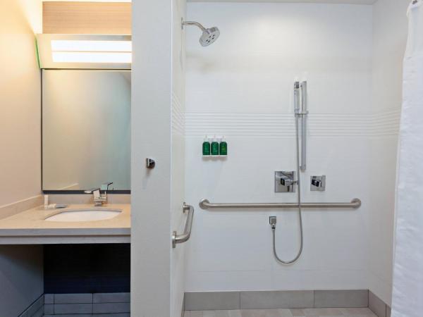 TownePlace Suites by Marriott San Diego Central : photo 8 de la chambre studio lit queen-size