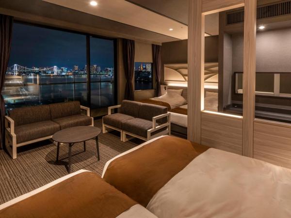 La Vista Tokyo Bay : photo 1 de la chambre premium quadruple room with balcony - high floor - non-smoking