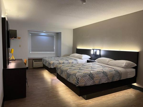 Motel 6 Indianapolis North : photo 8 de la chambre chambre 2 lits queen-size - non-fumeurs