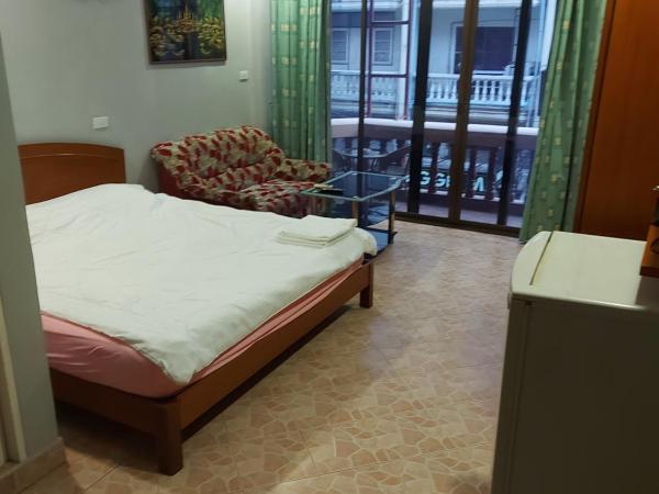 S- ONE HOTEL PATTAYA : photo 1 de la chambre chambre double avec balcon