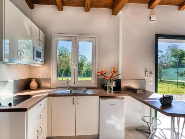 Folies Corfu Town Hotel Apartments : photo 2 de la chambre appartement 2 chambres