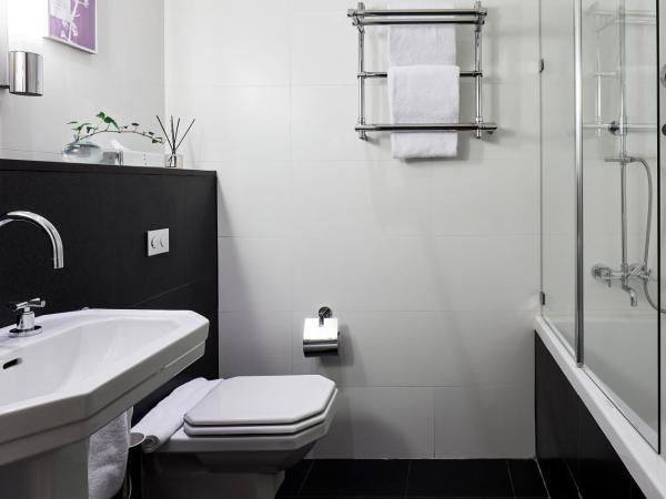 Berns, Historical Boutique Hotel & House of Entertainment since 1863 : photo 8 de la chambre hébergement supérieur spacieux