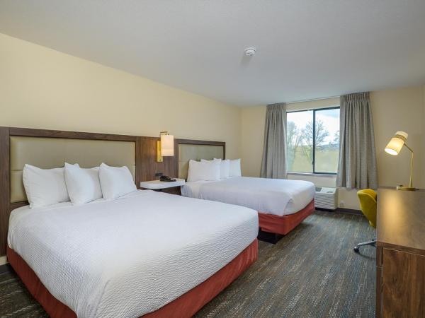 The Portlander Inn and Marketplace : photo 5 de la chambre chambre 2 lits queen-size - non-fumeurs