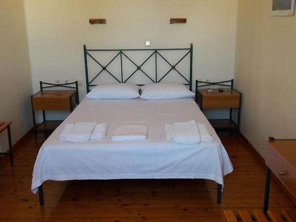 Hotel Patrai : photo 1 de la chambre appartement avec terrasse