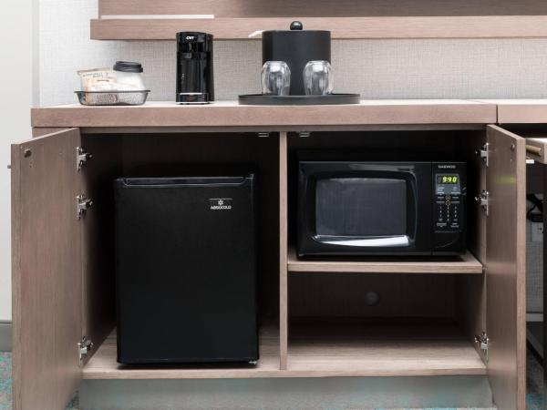 Courtyard by Marriott Houston Heights/I-10 : photo 3 de la chambre suite lit king-size avec canapé-lit - non-fumeurs