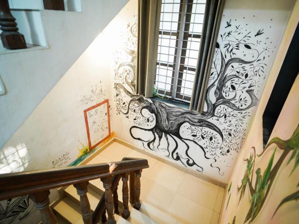 Santa Maria Hostel, Fort Kochi : photo 1 de la chambre chambre double deluxe avec baignoire