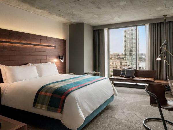 the DOUGLAS, Autograph Collection : photo 1 de la chambre chambre lit king-size