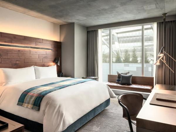 the DOUGLAS, Autograph Collection : photo 1 de la chambre guest room, 1 king, stadium view