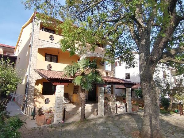 Slim apartman i sobe : photo 1 de la chambre chambre triple confort avec douche