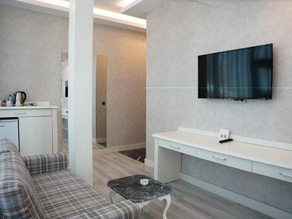 Resun Hotel : photo 2 de la chambre suite