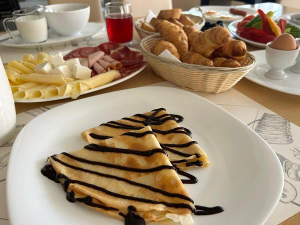 Hotel Villa MiraMar : photo 4 de la chambre chambre triple supérieure