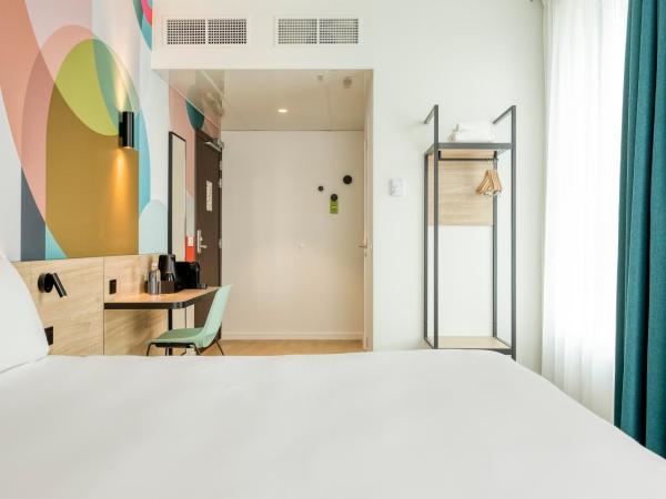 B&B HOTEL Mechelen : photo 4 de la chambre chambre double supérieure