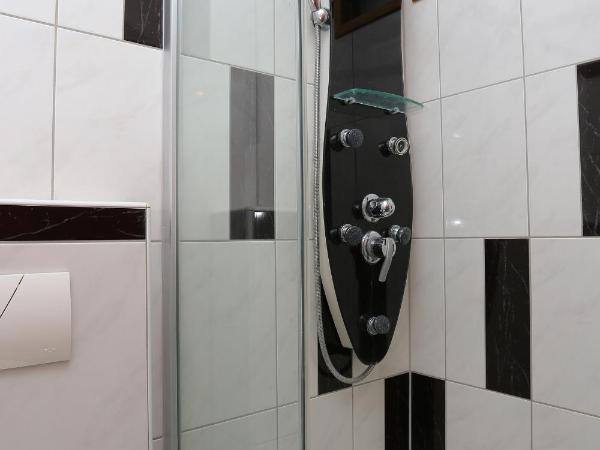 Apartments and rooms by the sea Nemira, Omis - 2781 : photo 9 de la chambre appartement 1 chambre avec terrasse - vue sur mer