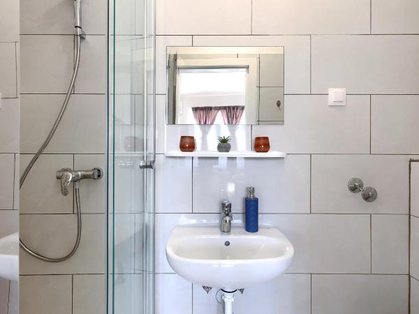 Hostel Monte Zaro : photo 6 de la chambre studio standard