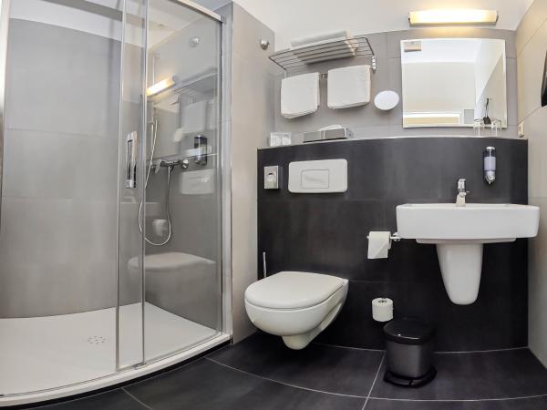 Grünau Hotel : photo 5 de la chambre chambre double