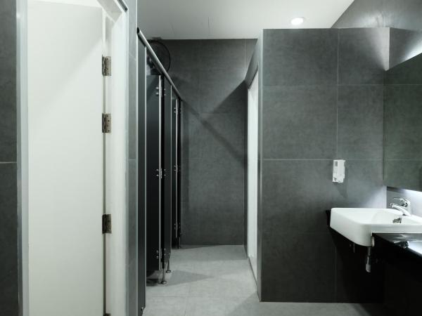 Wayha Hostel Don Mueang Airport : photo 4 de la chambre lit dans dortoir pour femmes de 8 lits