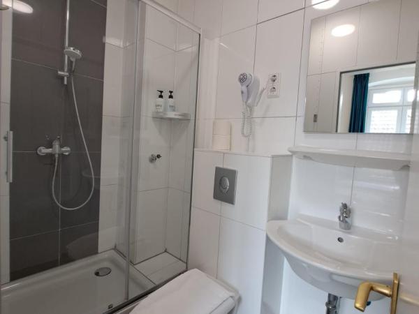 Hotel Tempelhof - City-Messe-Arena : photo 9 de la chambre chambre lits jumeaux