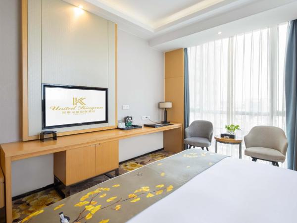 United Kingson HoteL : photo 6 de la chambre chambre lit king-size deluxe