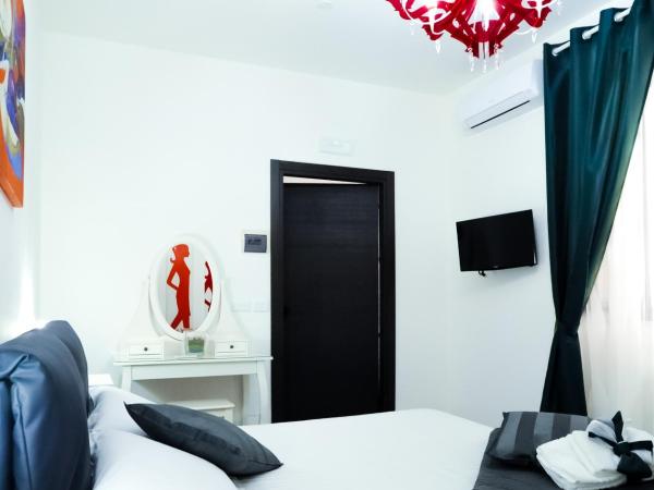 Etna Suite Group : photo 3 de la chambre chambre double - accessible aux personnes à mobilité réduite