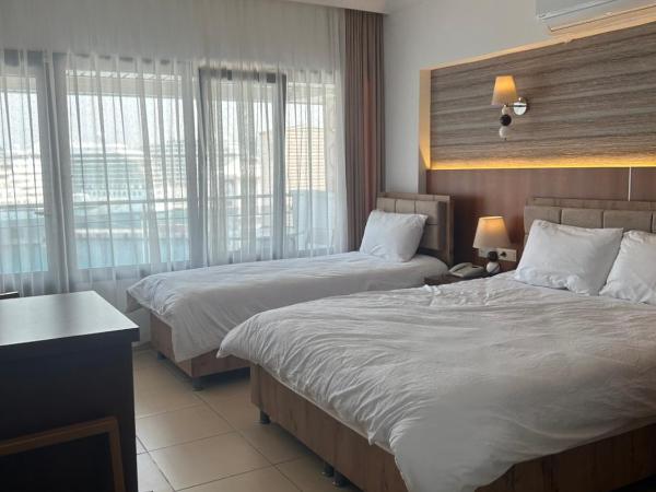 Hotel Stella : photo 3 de la chambre chambre triple