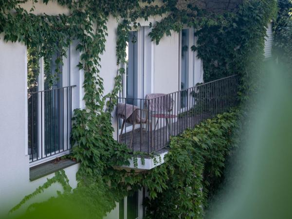 Boutique Hotel & Villa AUERSPERG : photo 4 de la chambre chambre double supérieure - vue sur jardin