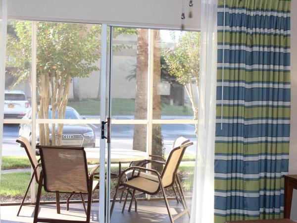 Blue Tree Resort at Lake Buena Vista : photo 4 de la chambre suite deluxe avec lit king-size