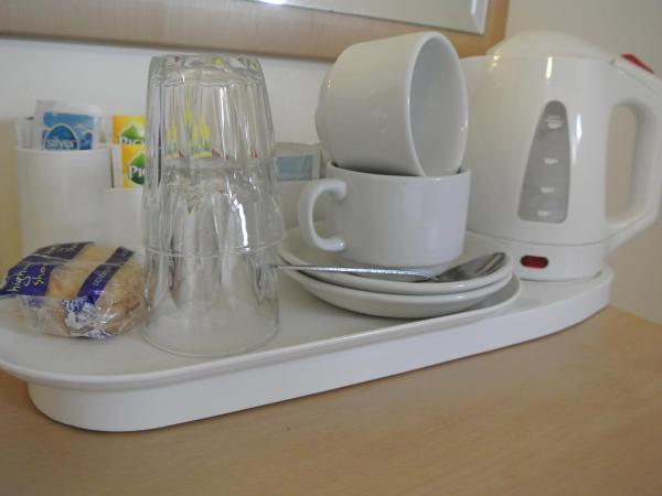 Carlton Hotel : photo 3 de la chambre chambre simple avec salle de bains privative