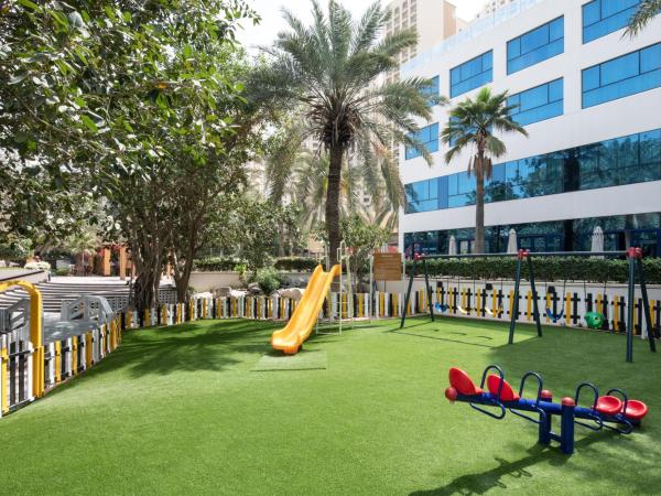 Sheraton Jumeirah Beach Resort : photo 2 de la chambre chambre familiale communicante et plus spacieuse - vue sur jbr
