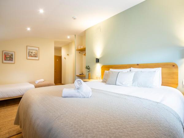 Hotel Donosti : photo 7 de la chambre chambre double avec salle de bains privative