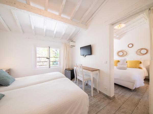 Les Capucines Saint Tropez : photo 1 de la chambre chambre familiale - 3 à 4 personnes