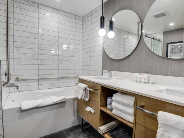 Sandman Signature Saskatoon South Hotel : photo 5 de la chambre standard suite, 1 queen bed, sofa bed, kitchenette