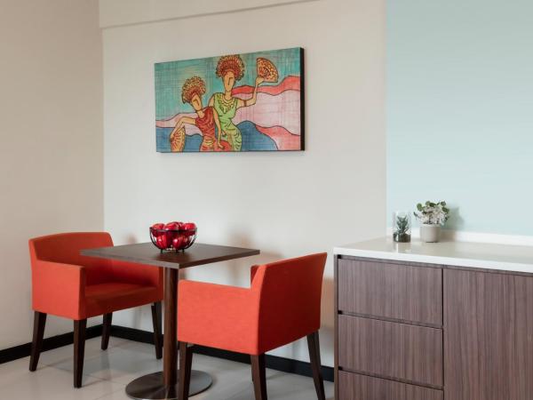 Oakwood Hotel and Residence Kuala Lumpur : photo 5 de la chambre hébergement d'angle 1 chambre deluxe