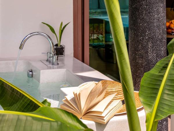 Outrigger Khao Lak Beach Resort - SHA Extra Plus : photo 7 de la chambre villa avec jardin