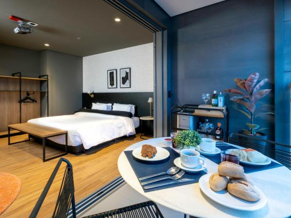 Intercity Tatuapé : photo 4 de la chambre smart cine room - 1 king size bed