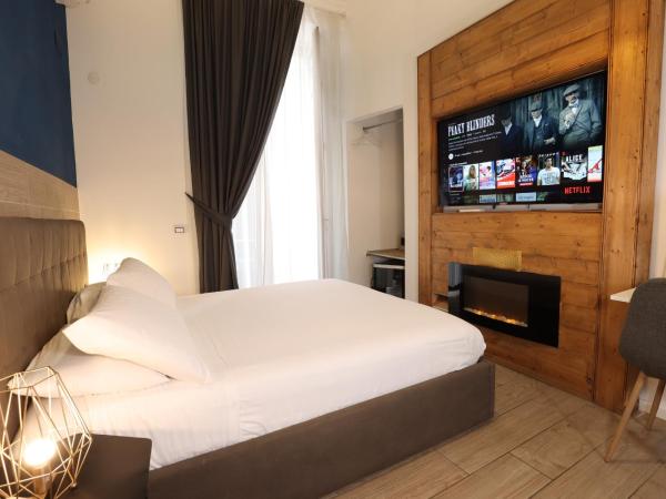 Comfort Zone Naples : photo 3 de la chambre chambre double deluxe avec balcon - dépendance