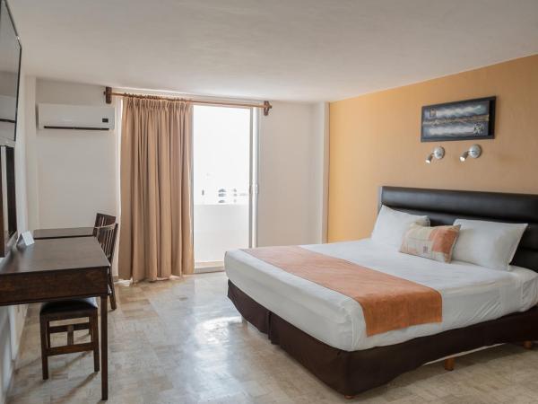 Hotel Calypso Cancun : photo 1 de la chambre chambre lit king-size standard