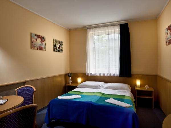 Jagelló Business Hotel : photo 4 de la chambre chambre double