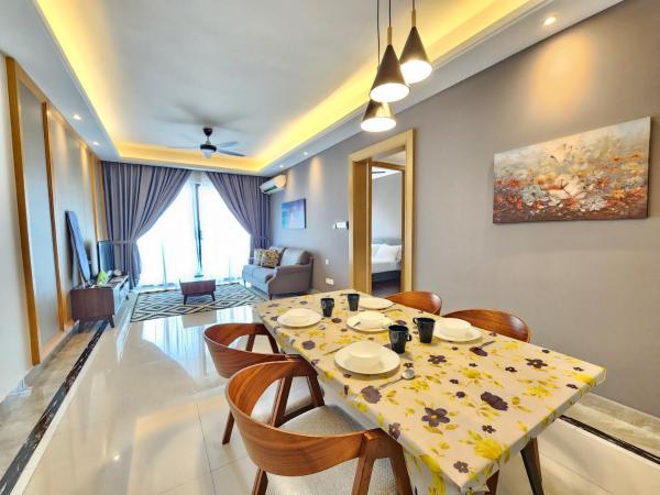 R&F Princess Cove CIQ Premium Sea View Suites by NEO : photo 3 de la chambre appartement 3 chambres