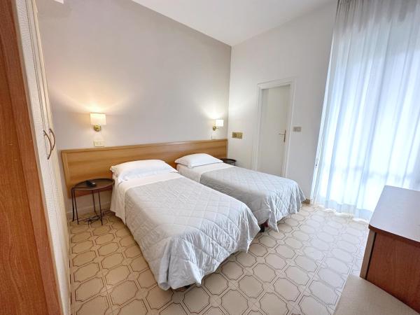 Aura Living Hotel : photo 9 de la chambre chambre double standard