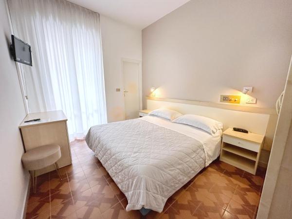 Aura Living Hotel : photo 2 de la chambre chambre double supérieure - occupation simple