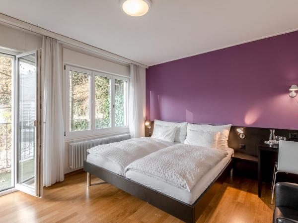 Boutique Hotel KARL : photo 9 de la chambre chambre double avec balcon - vue sur rivière et montagne