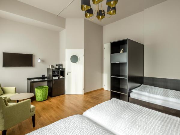 Boutique Hotel KARL : photo 3 de la chambre chambre triple supérieure - vue sur montagne et rivière